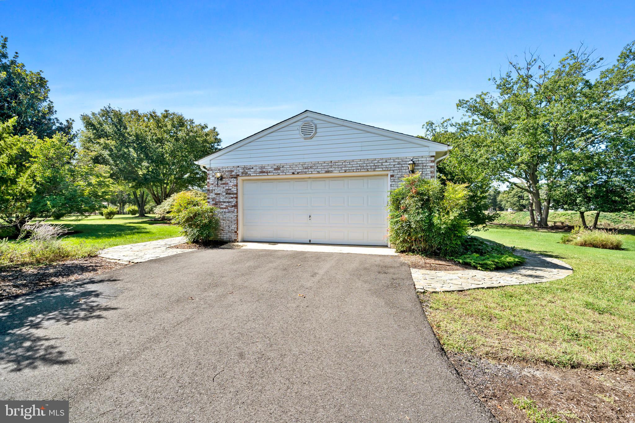 ESPERANZA FARMS - Residential