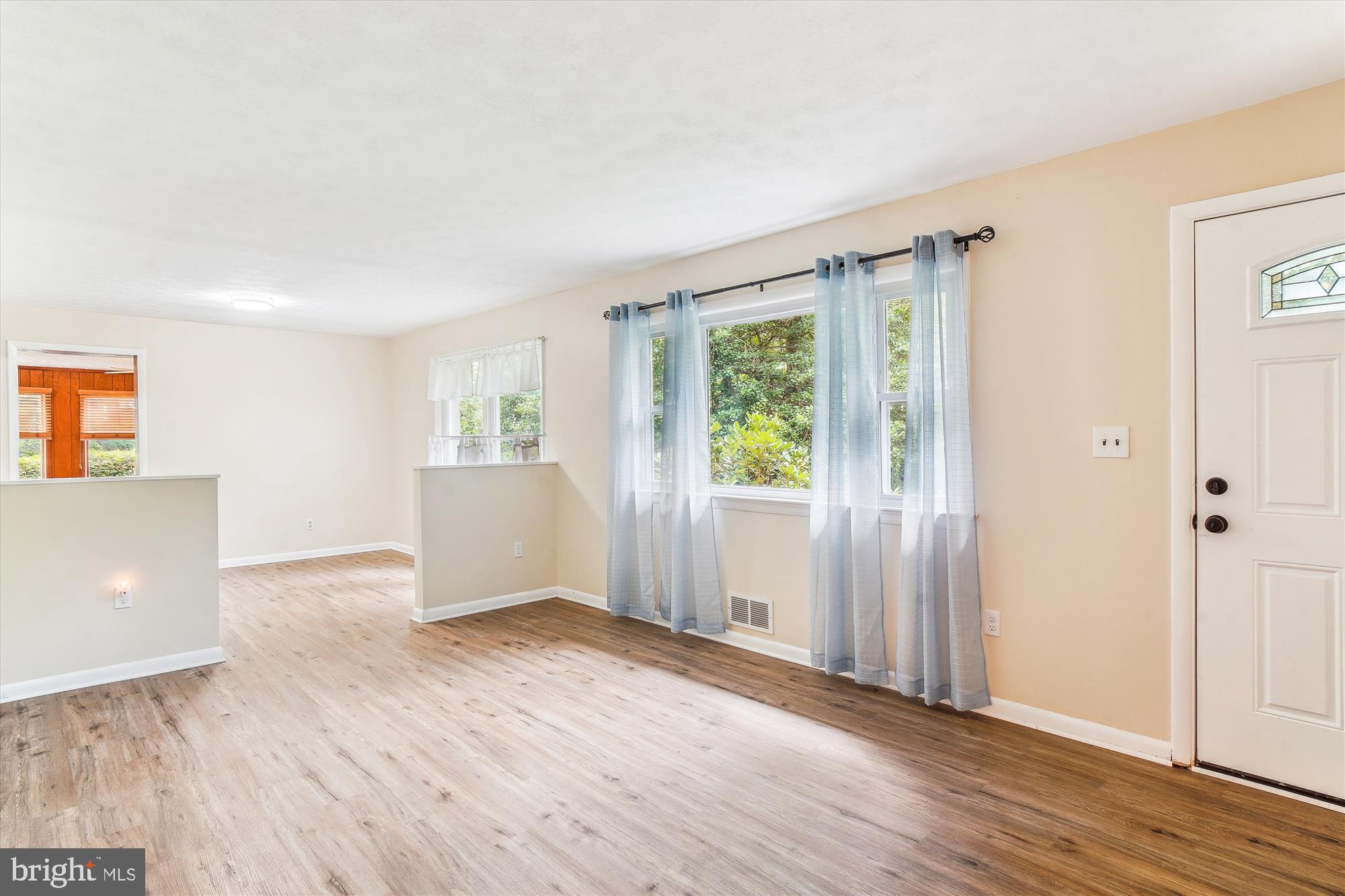 DAMASCUS OUTSIDE - Residential