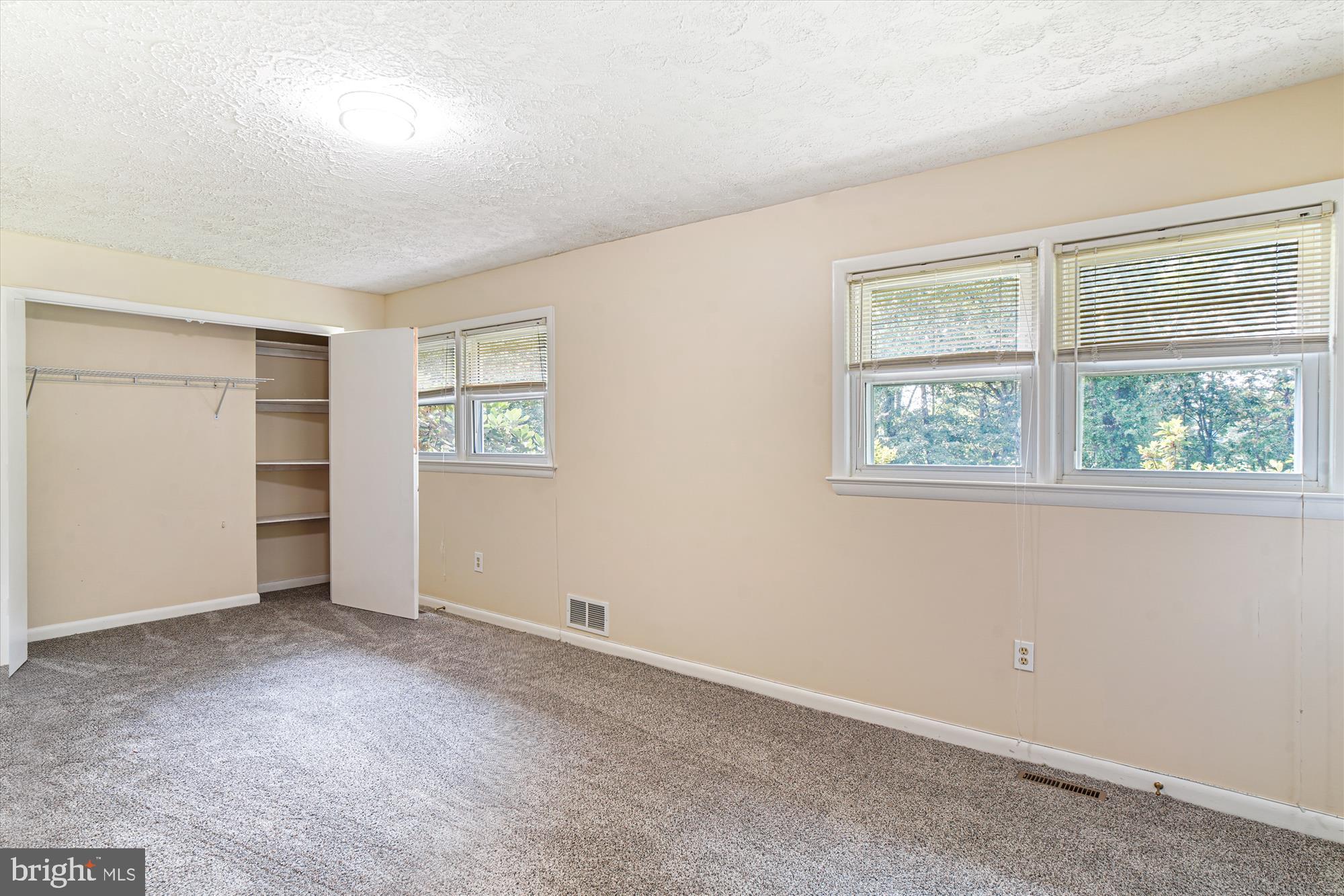 DAMASCUS OUTSIDE - Residential