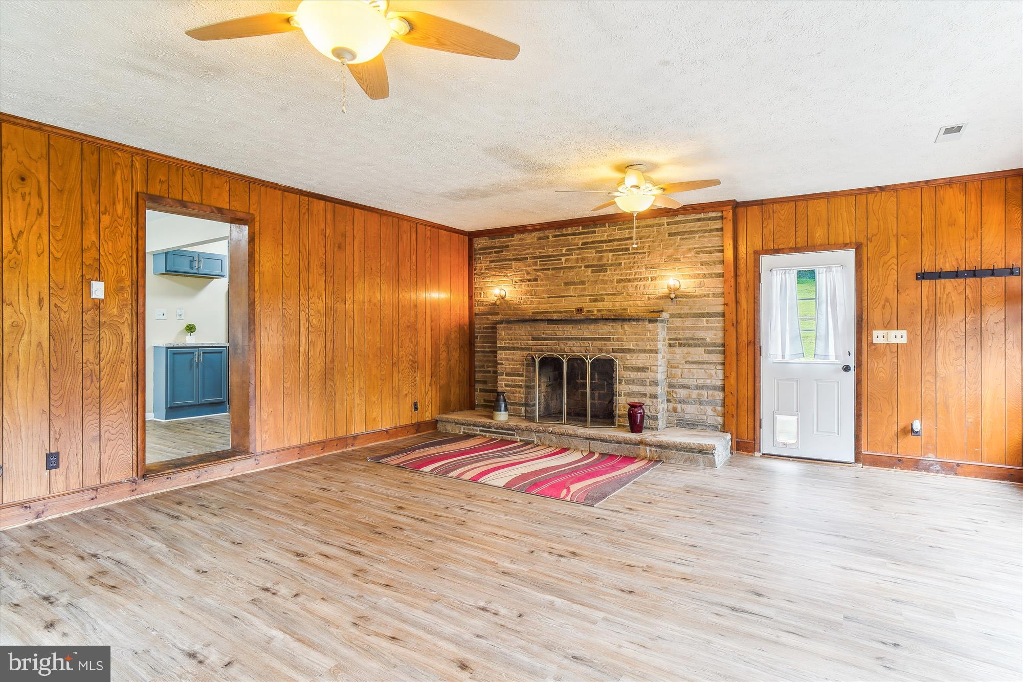 DAMASCUS OUTSIDE - Residential