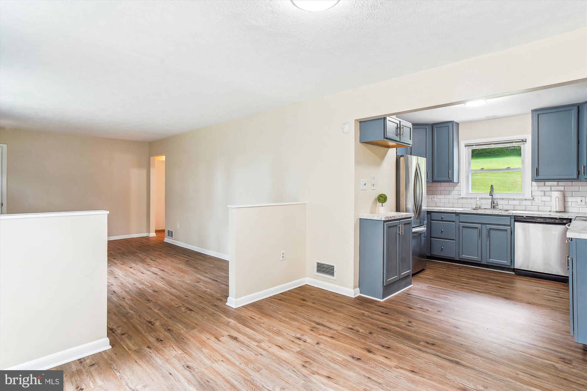 DAMASCUS OUTSIDE - Residential