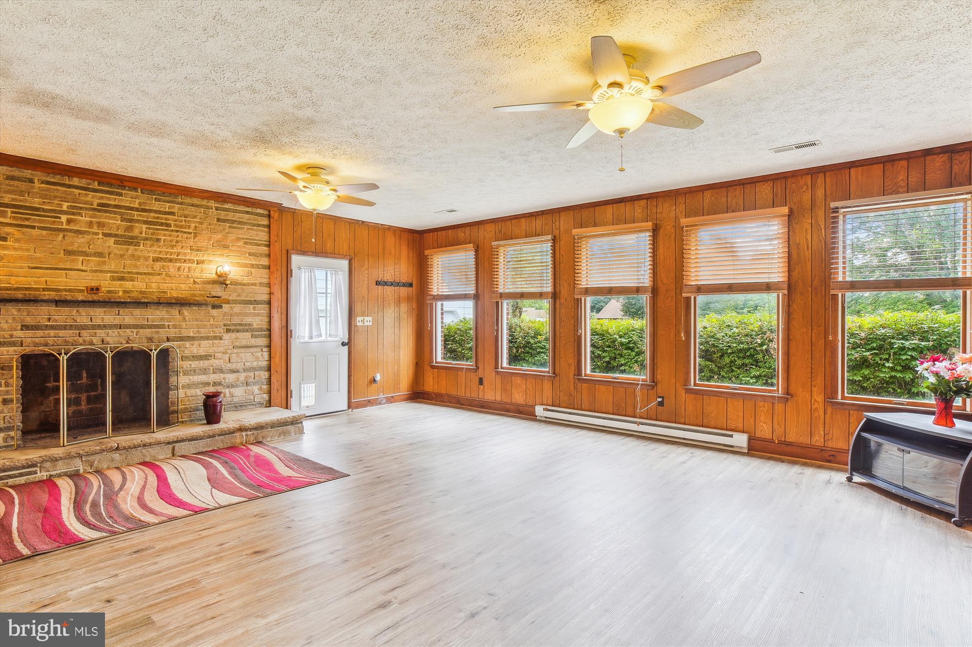 DAMASCUS OUTSIDE - Residential