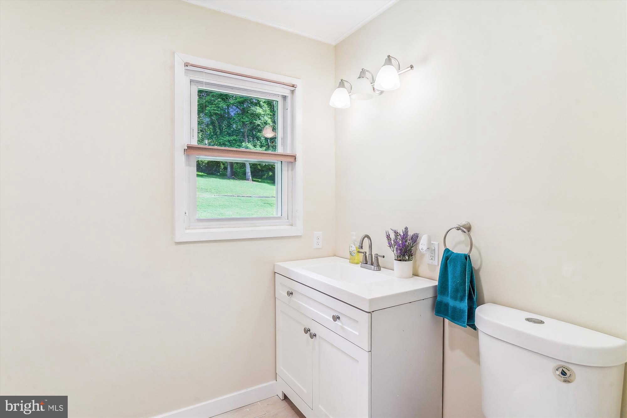 DAMASCUS OUTSIDE - Residential