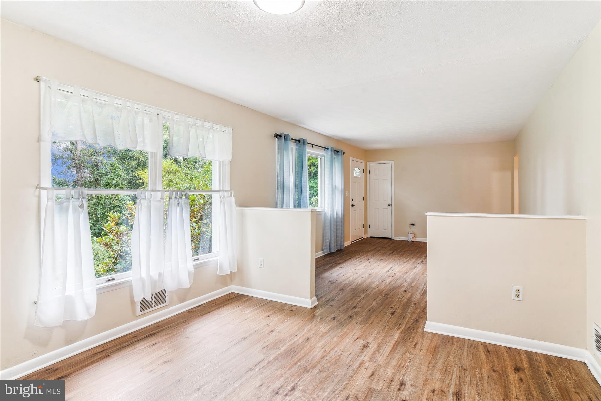 DAMASCUS OUTSIDE - Residential