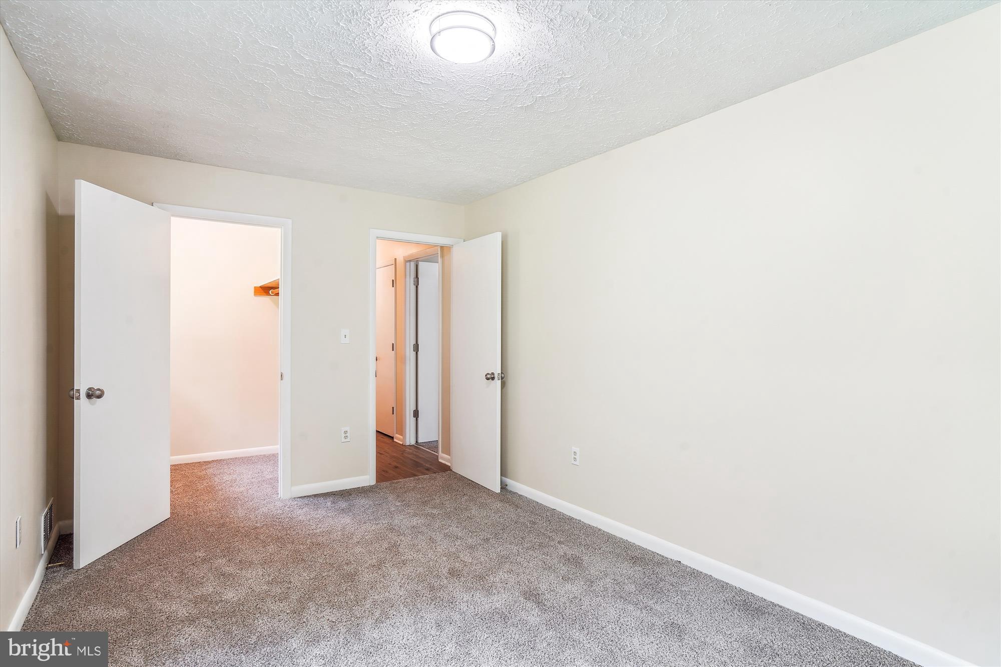 DAMASCUS OUTSIDE - Residential