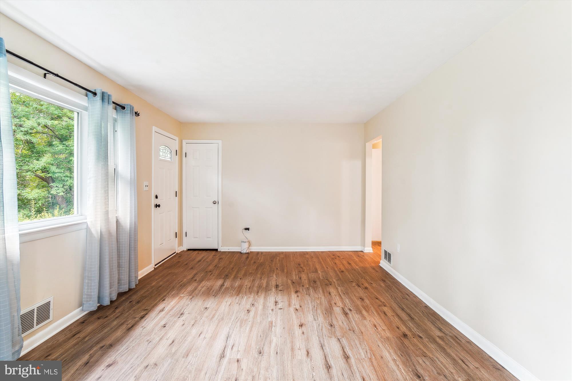 DAMASCUS OUTSIDE - Residential