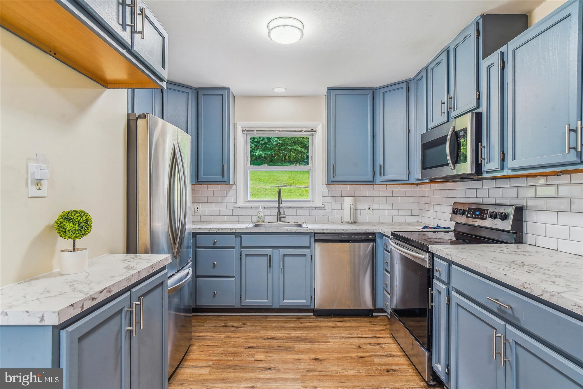 DAMASCUS OUTSIDE - Residential