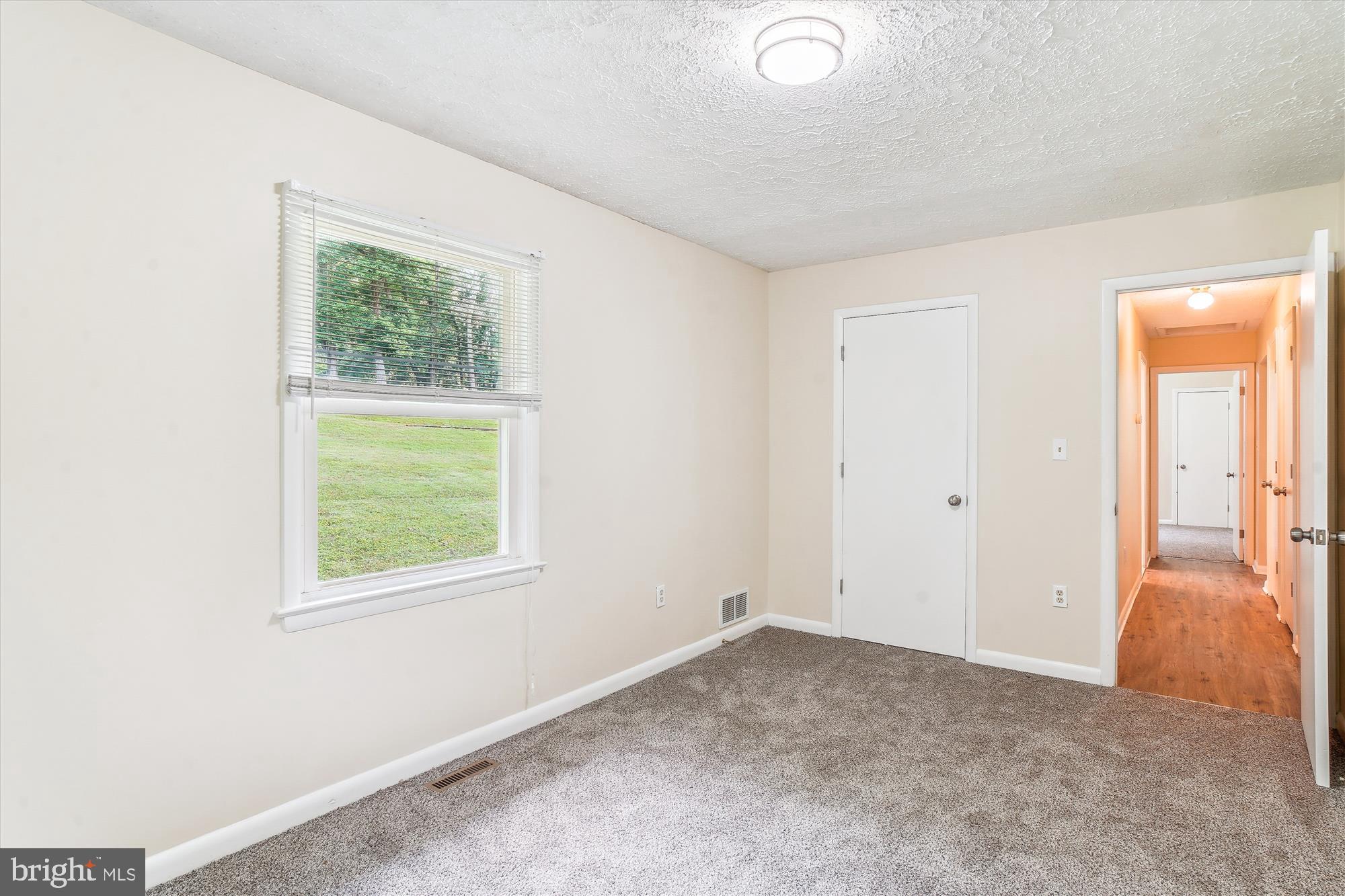 DAMASCUS OUTSIDE - Residential