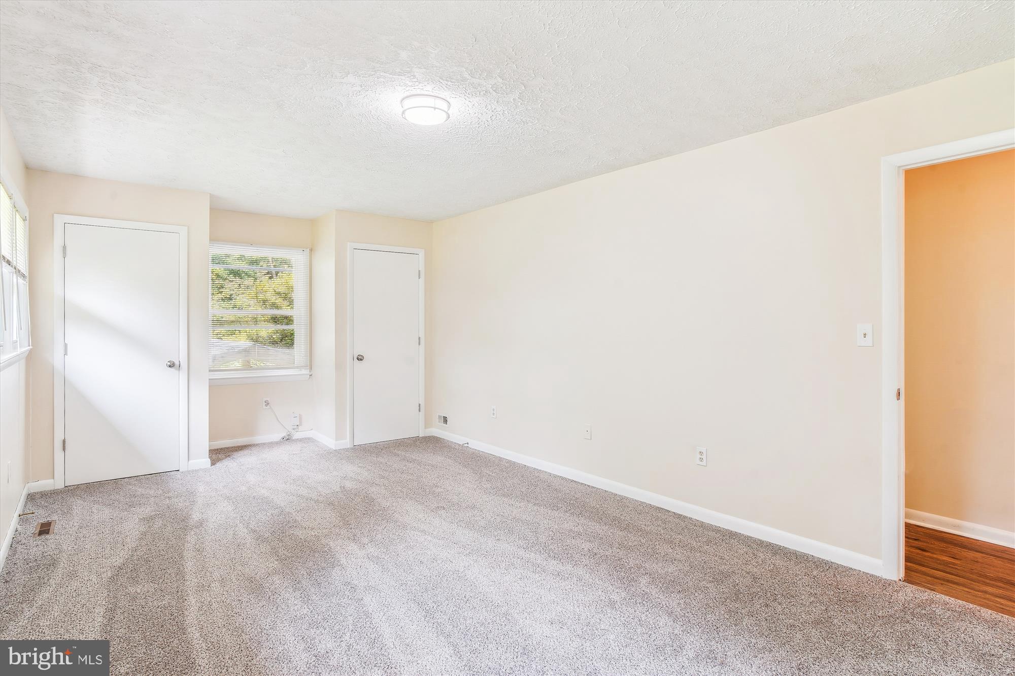 DAMASCUS OUTSIDE - Residential