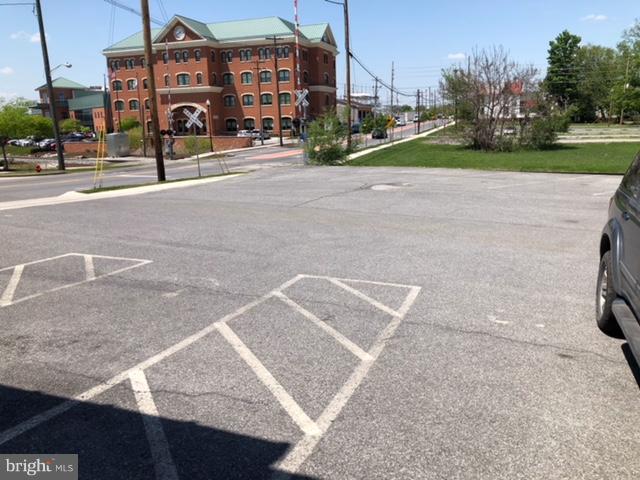 CHURCH MANOR - Commercial Sale