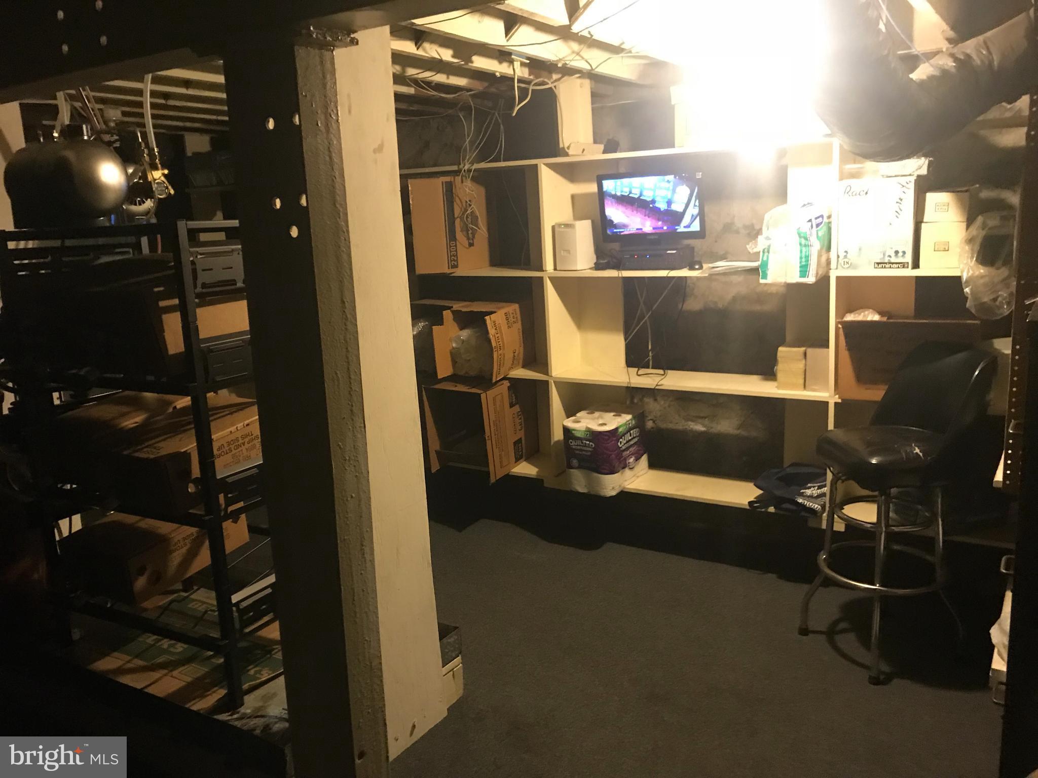 CHURCH MANOR - Commercial Sale