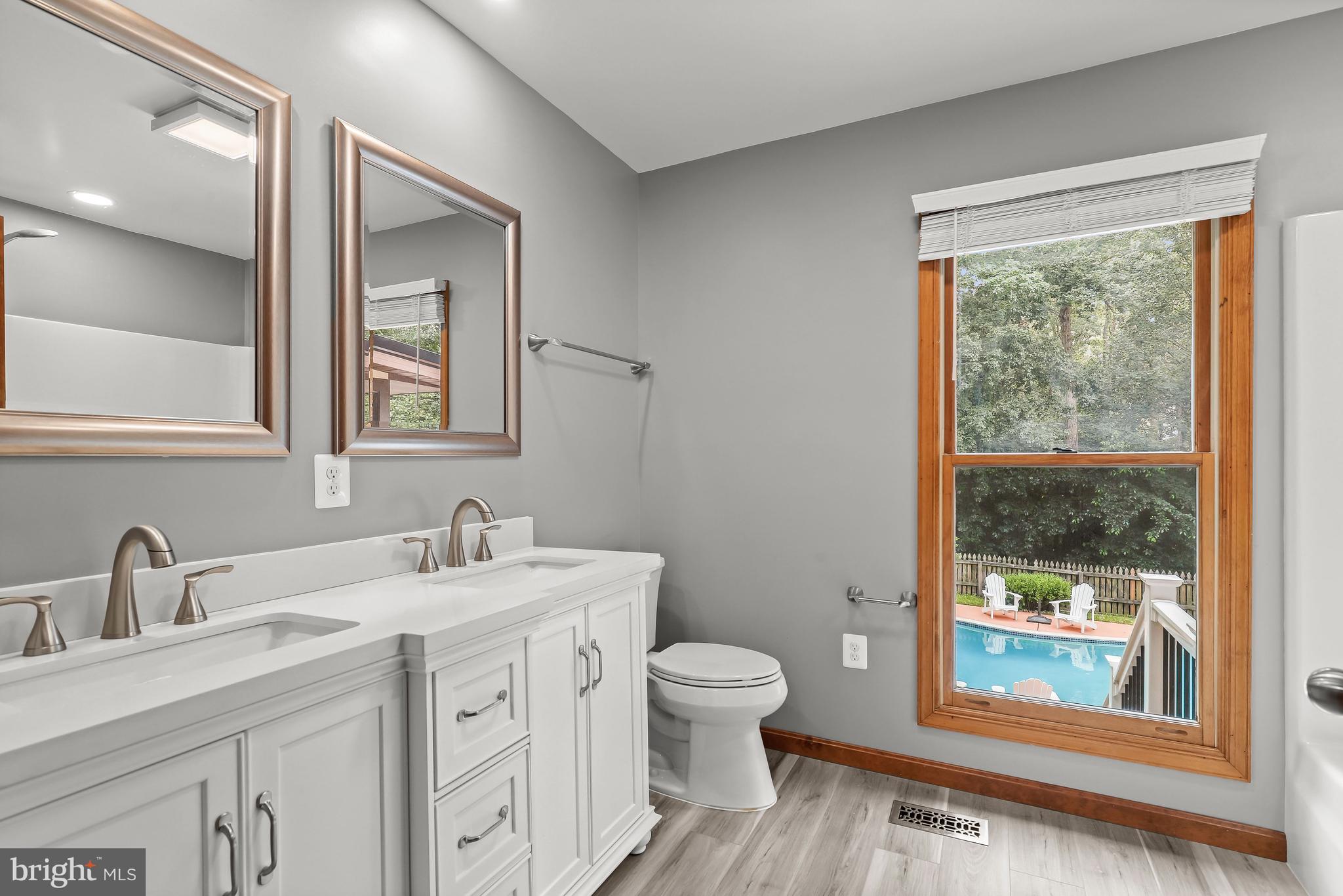 BRANDON MANOR - Residential