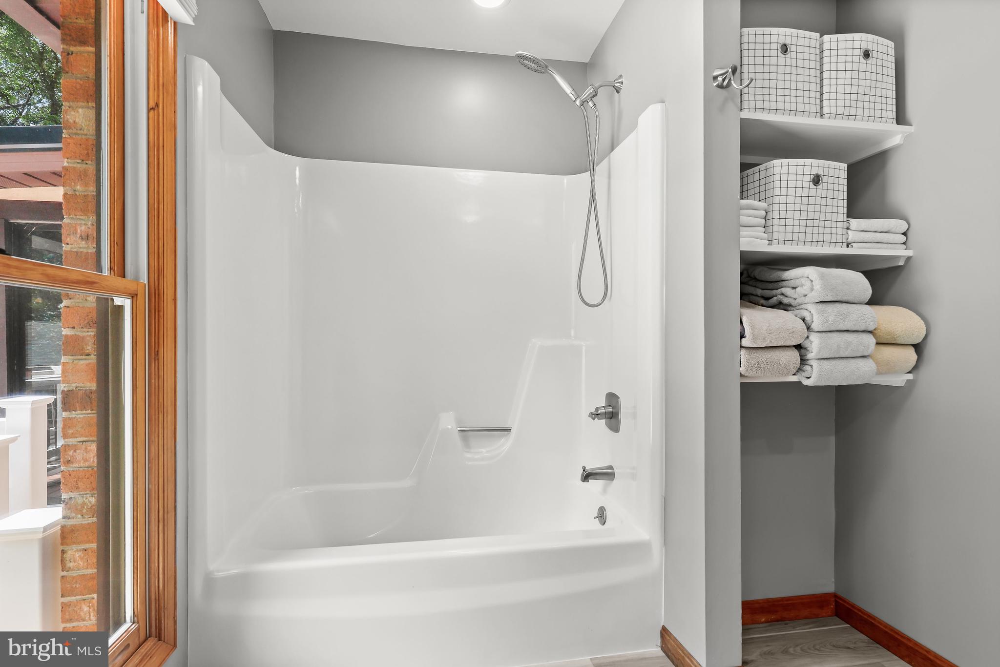 BRANDON MANOR - Residential