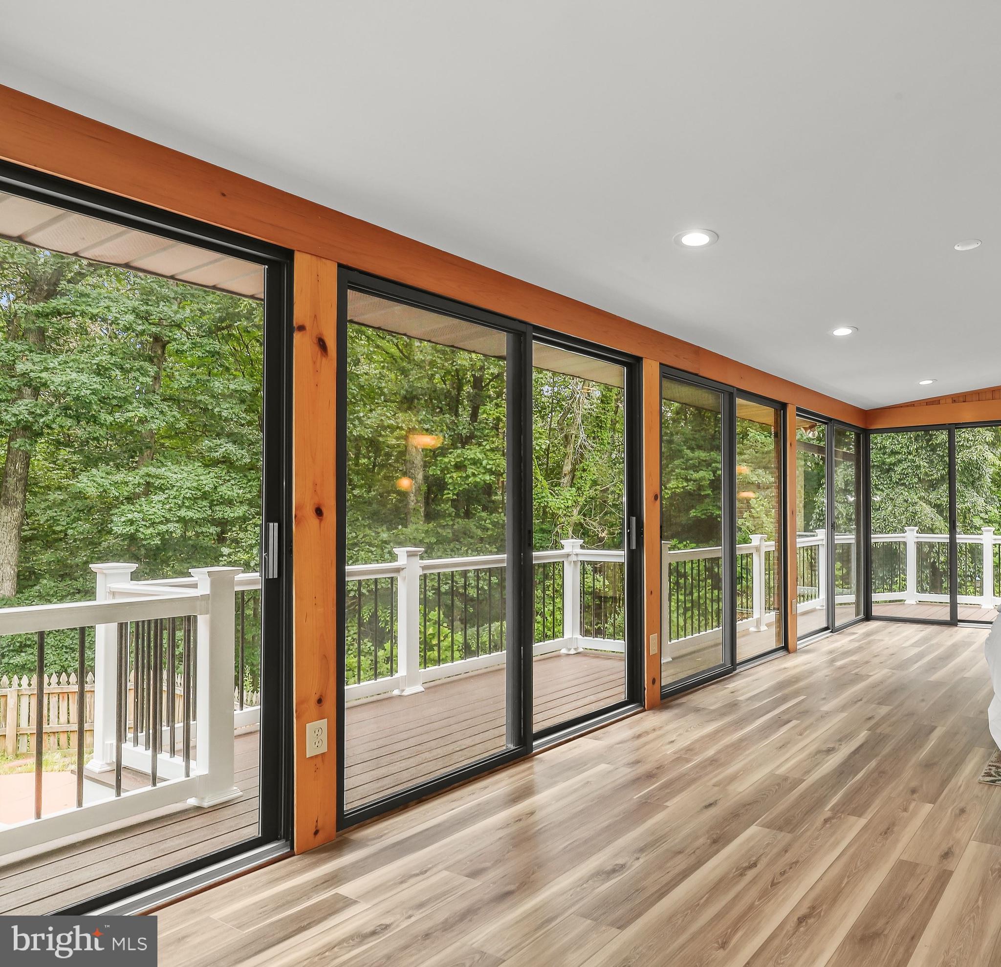 BRANDON MANOR - Residential