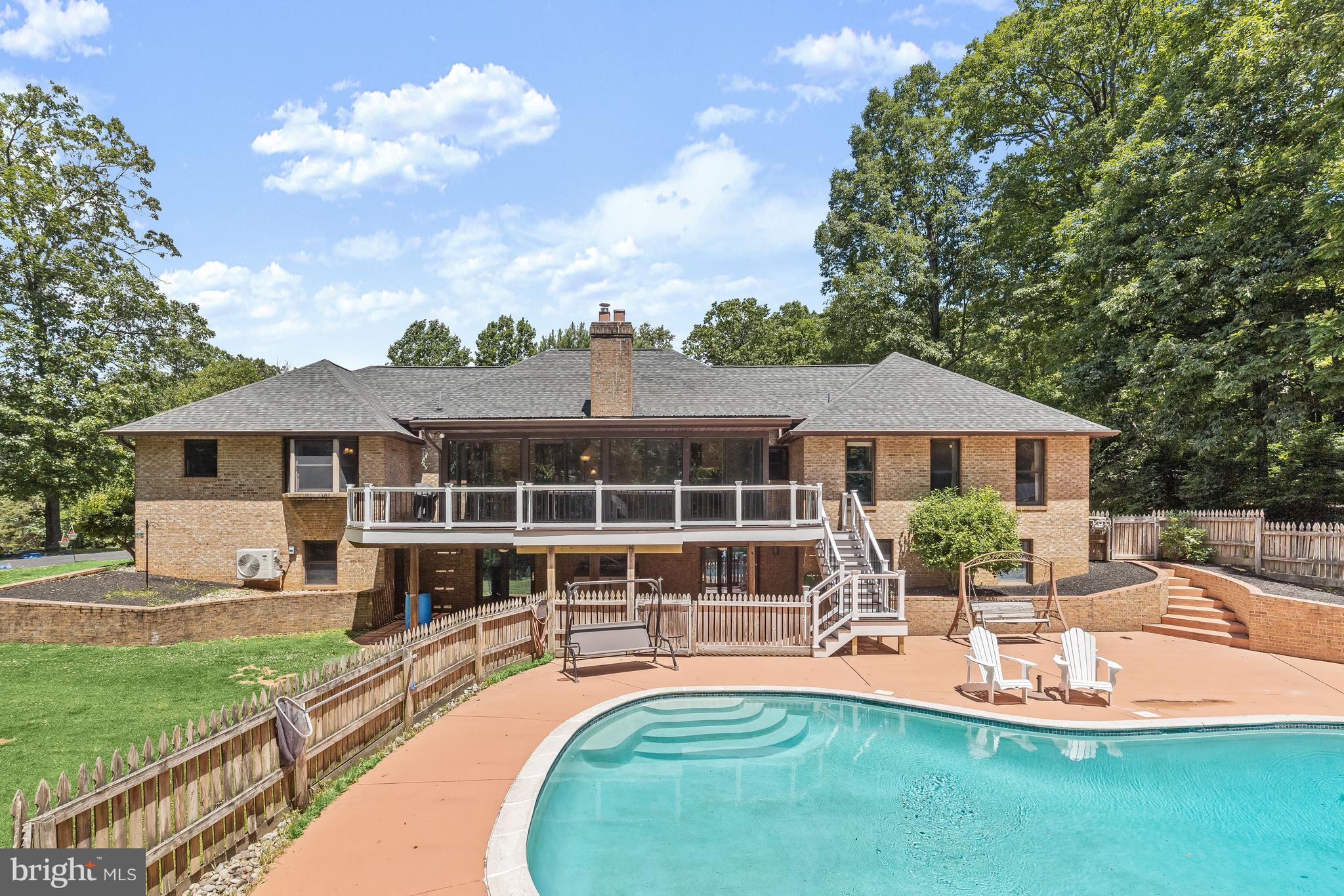 BRANDON MANOR - Residential