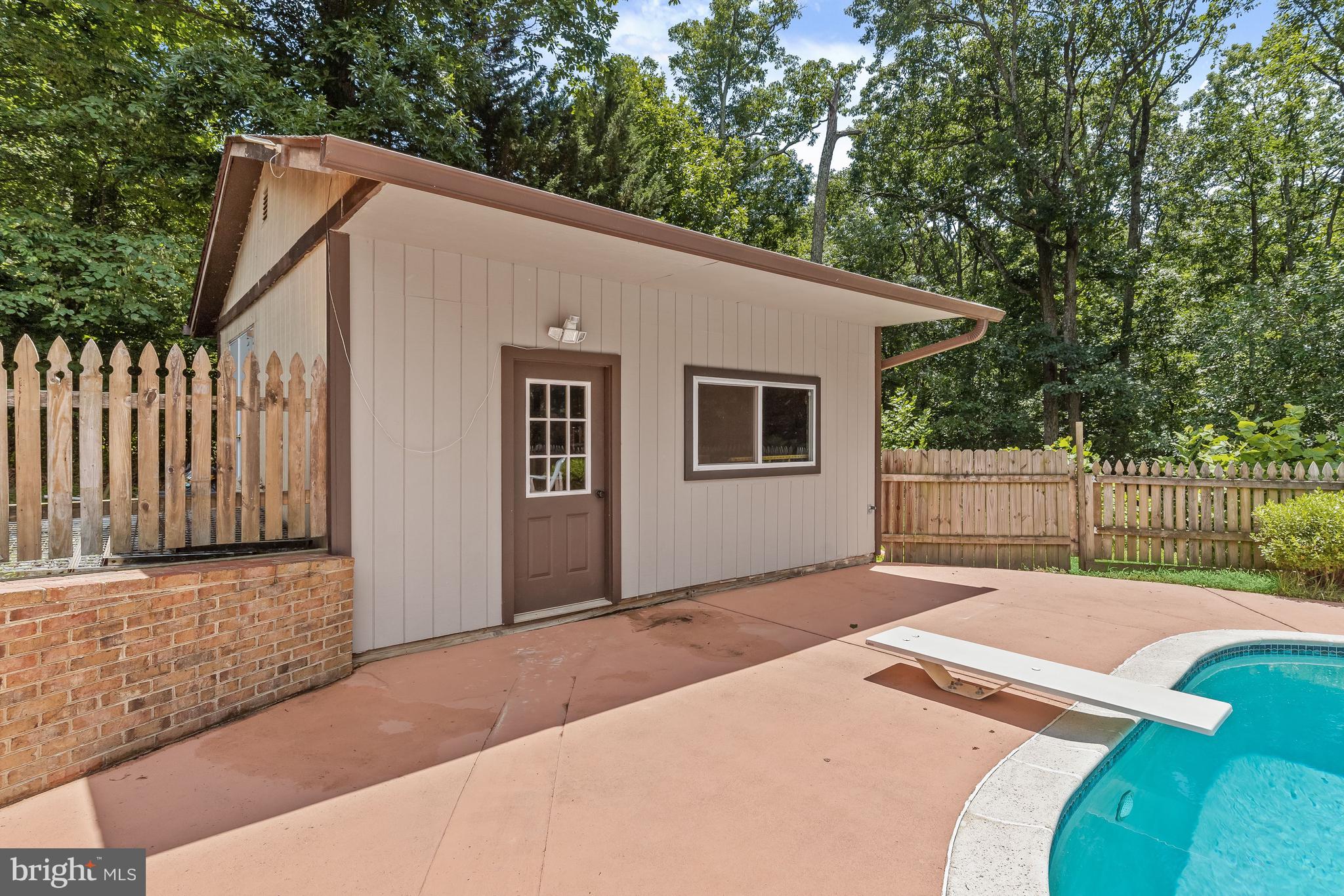 BRANDON MANOR - Residential