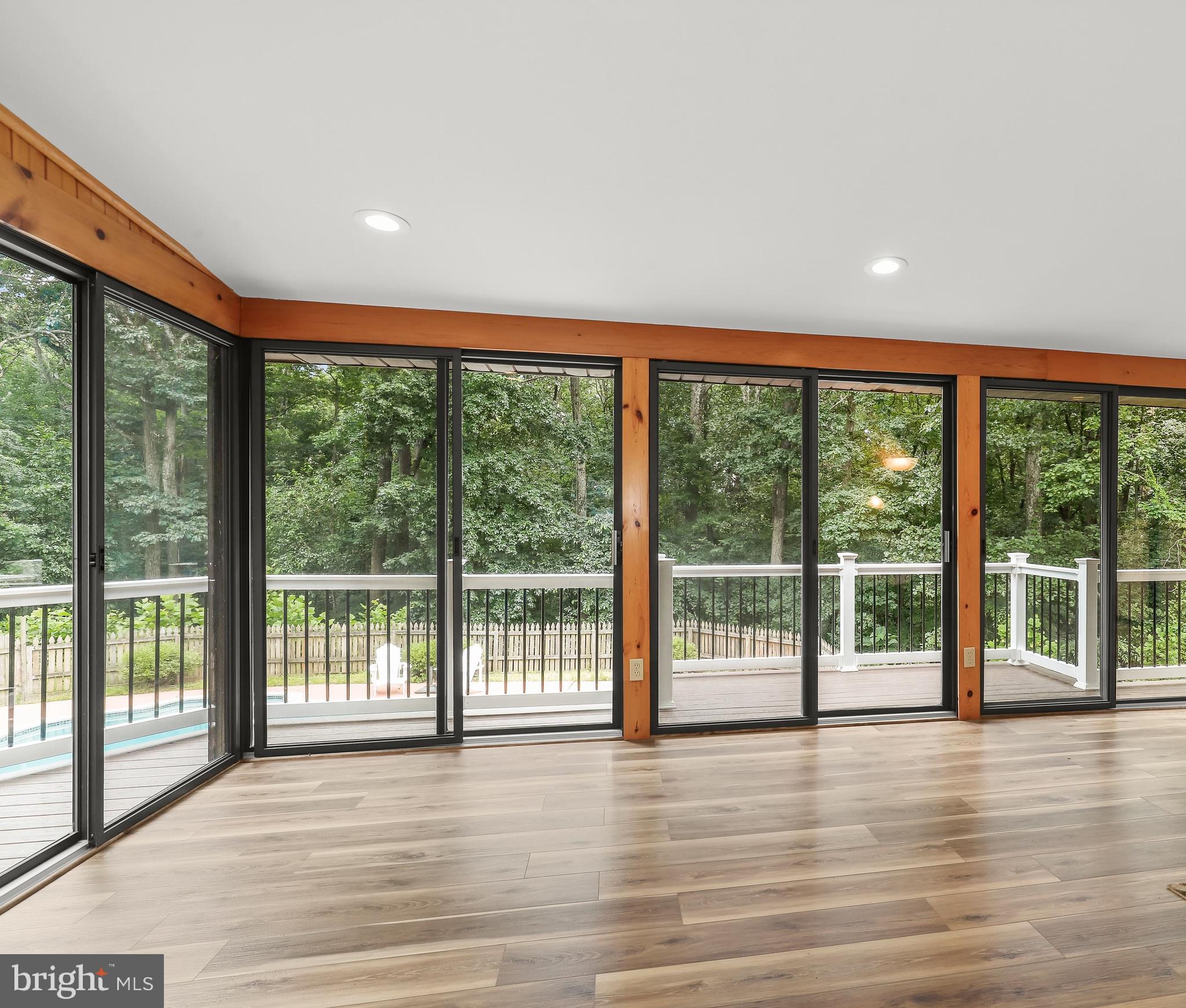 BRANDON MANOR - Residential