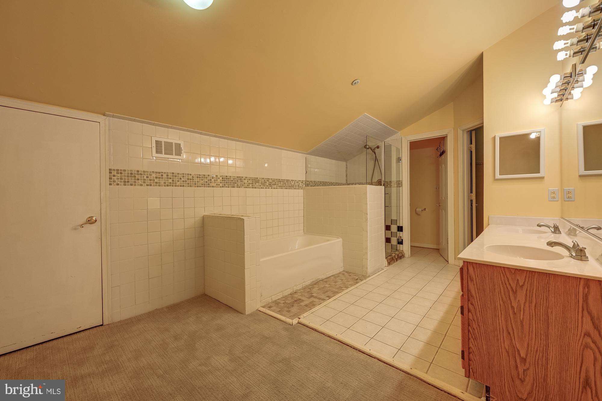 MANCHESTER FARM - Residential