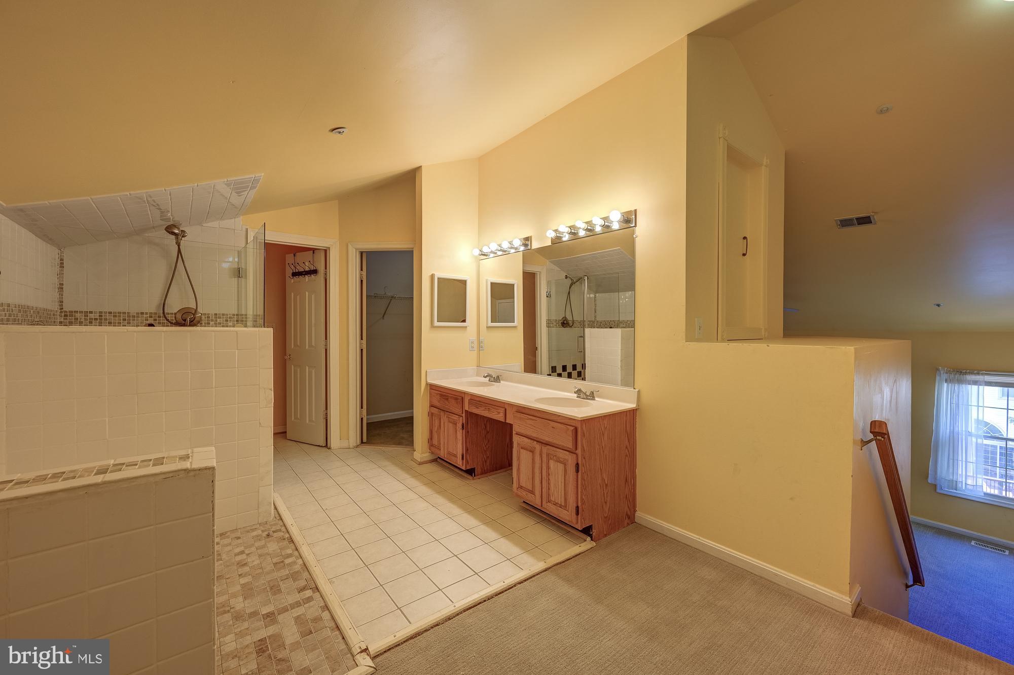 MANCHESTER FARM - Residential