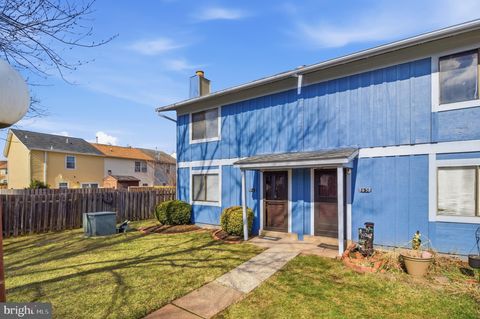 8660 MADERA COURT MANASSAS PARK VA 20111