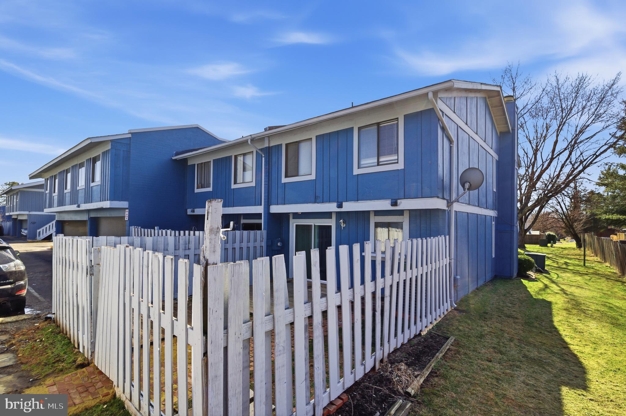 OUTLOOK CONDOMINIUMS - Residential