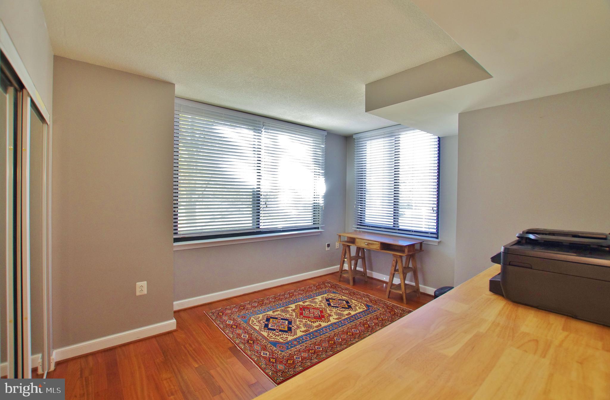 MIDTOWN ALEXANDRIA STATION CONDOMINIUM - Residential Lease