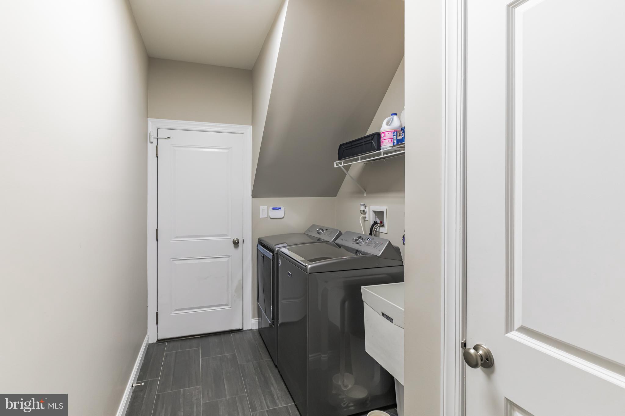 WOODLANDS AT WARWICK - Residential