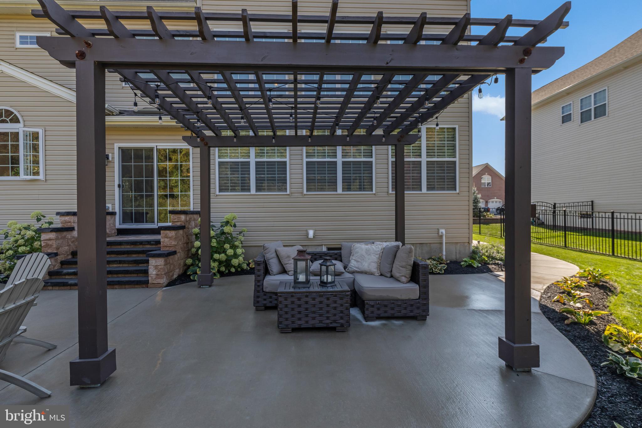 WOODLANDS AT WARWICK - Residential