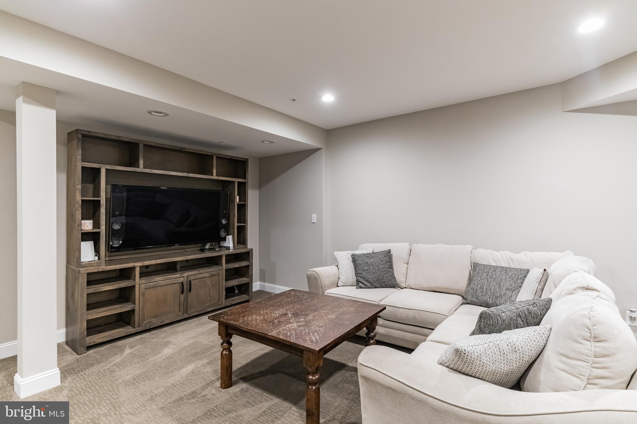 WOODLANDS AT WARWICK - Residential