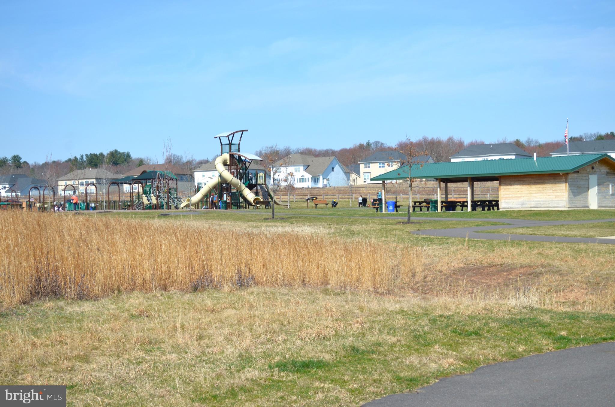 WOODLANDS AT WARWICK - Residential