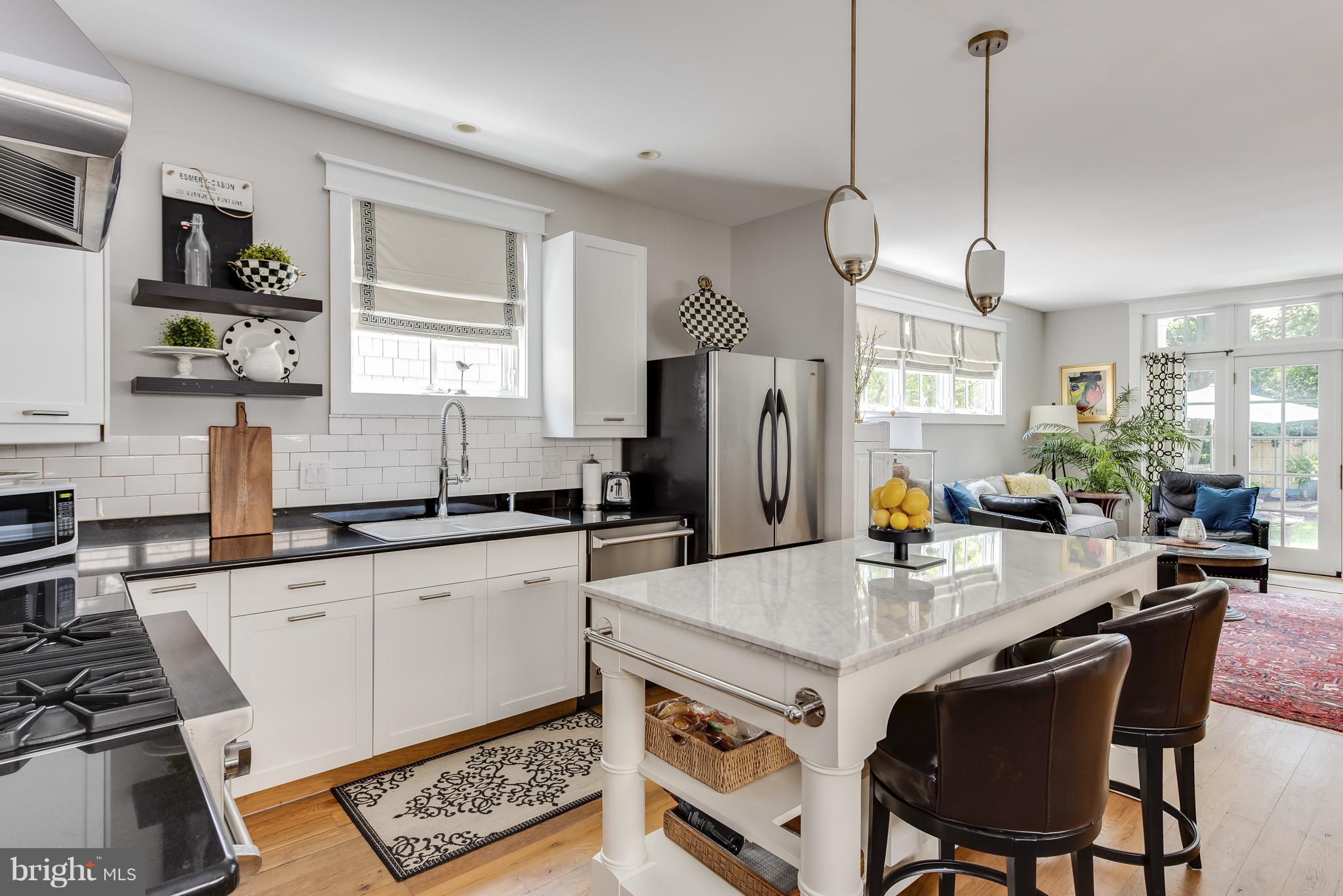 MURRAY HILL - Residential