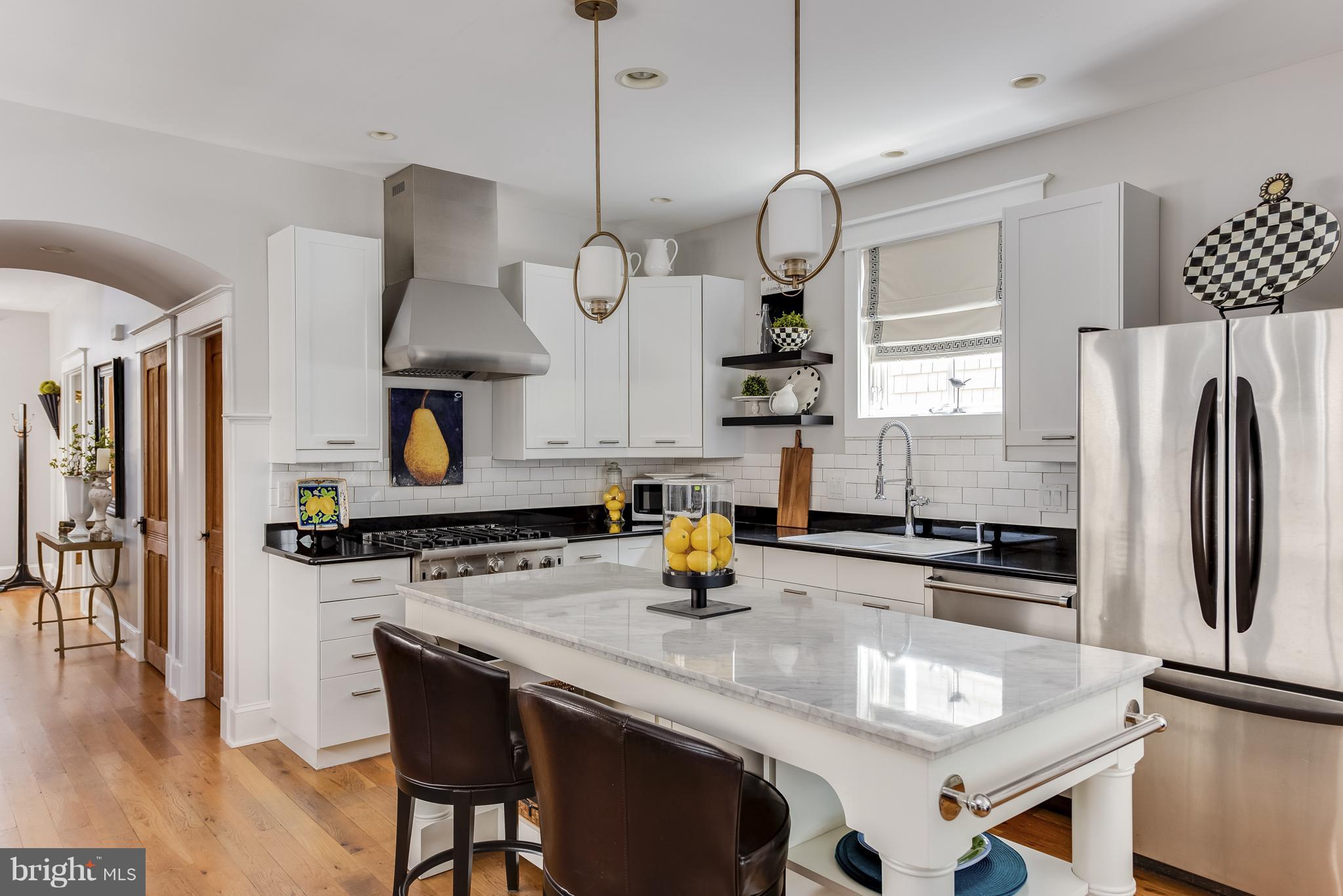 MURRAY HILL - Residential