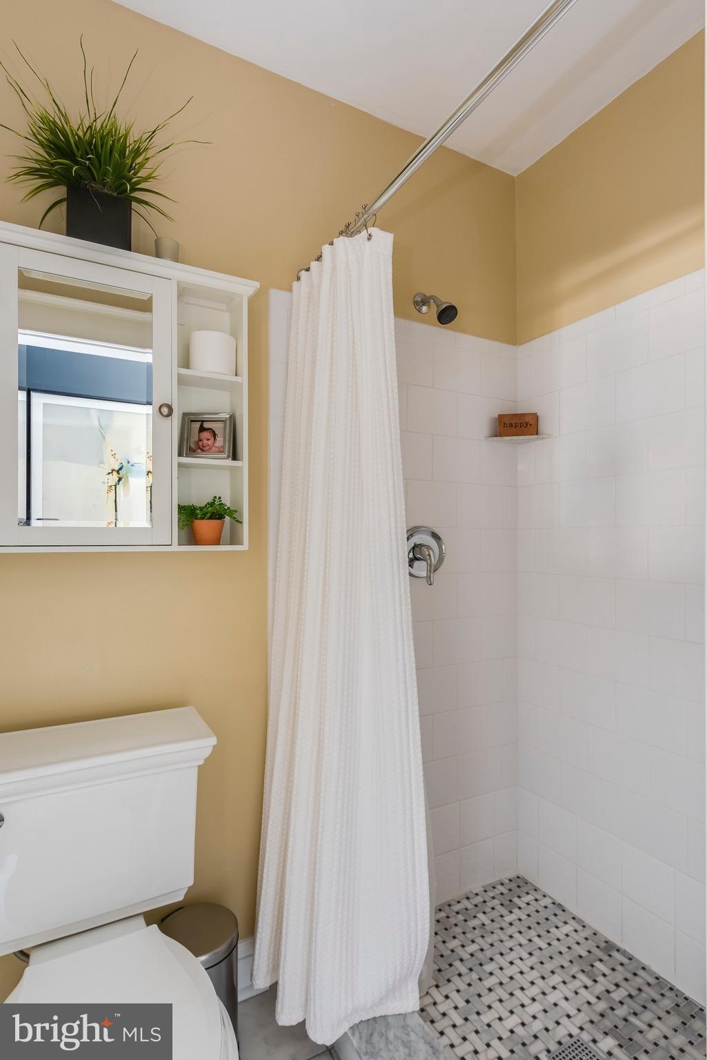 MURRAY HILL - Residential