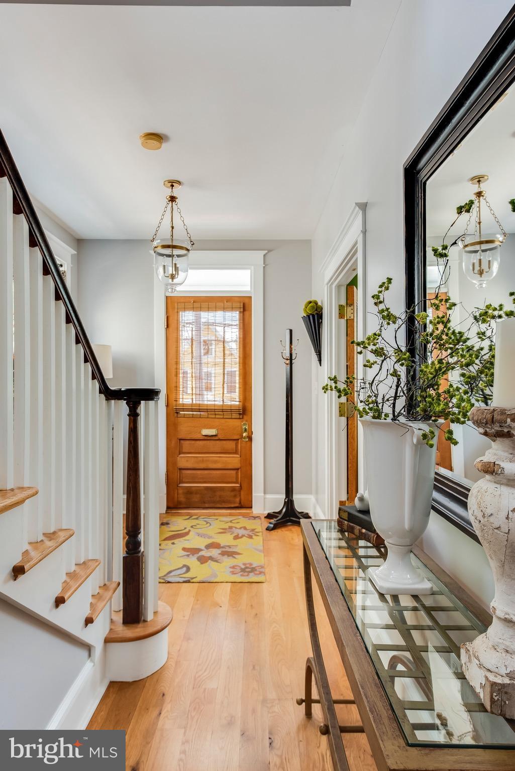 MURRAY HILL - Residential