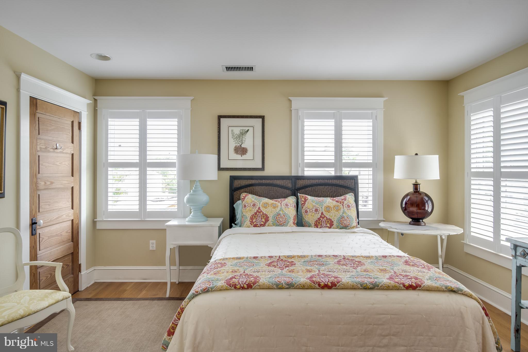 MURRAY HILL - Residential