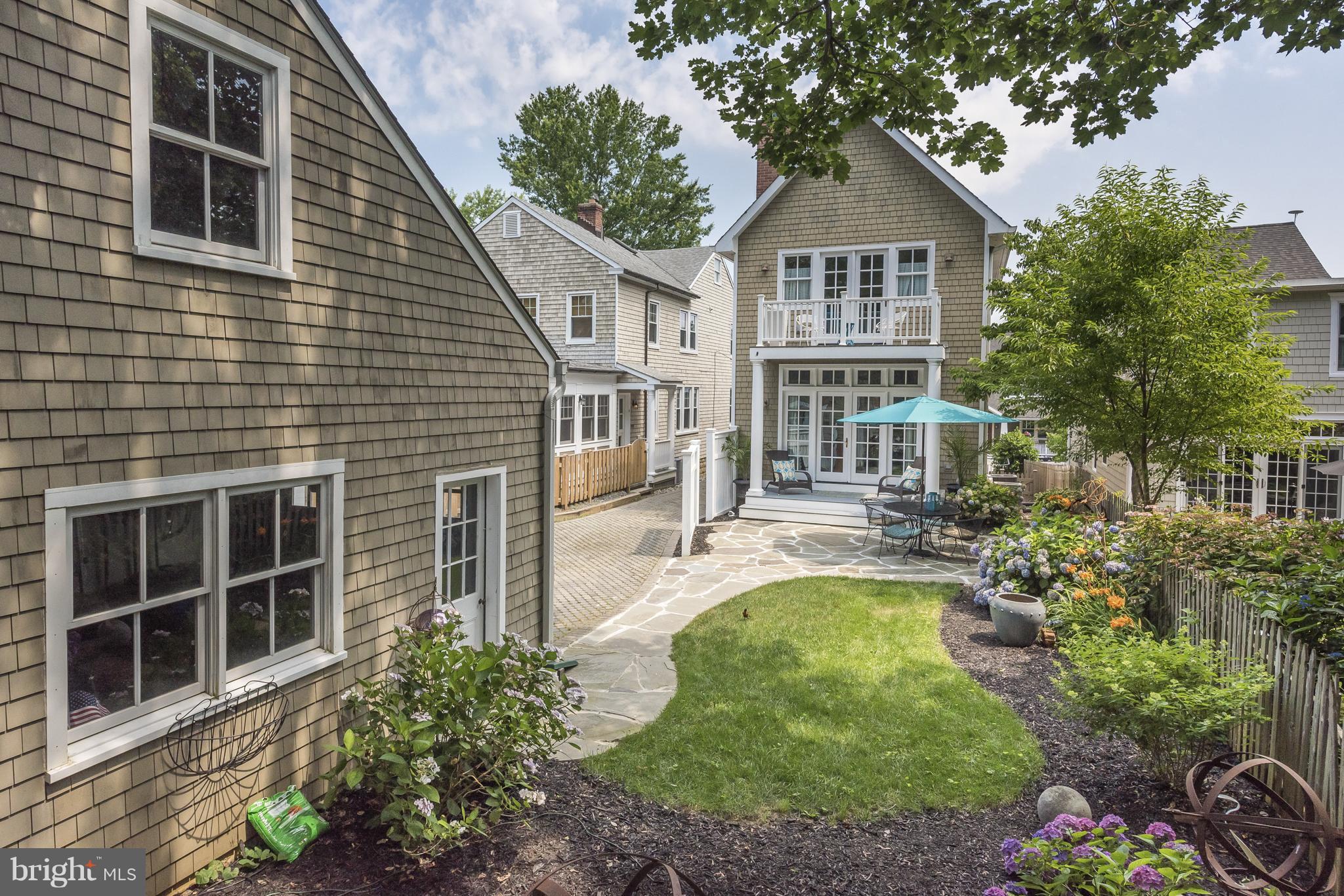 MURRAY HILL - Residential