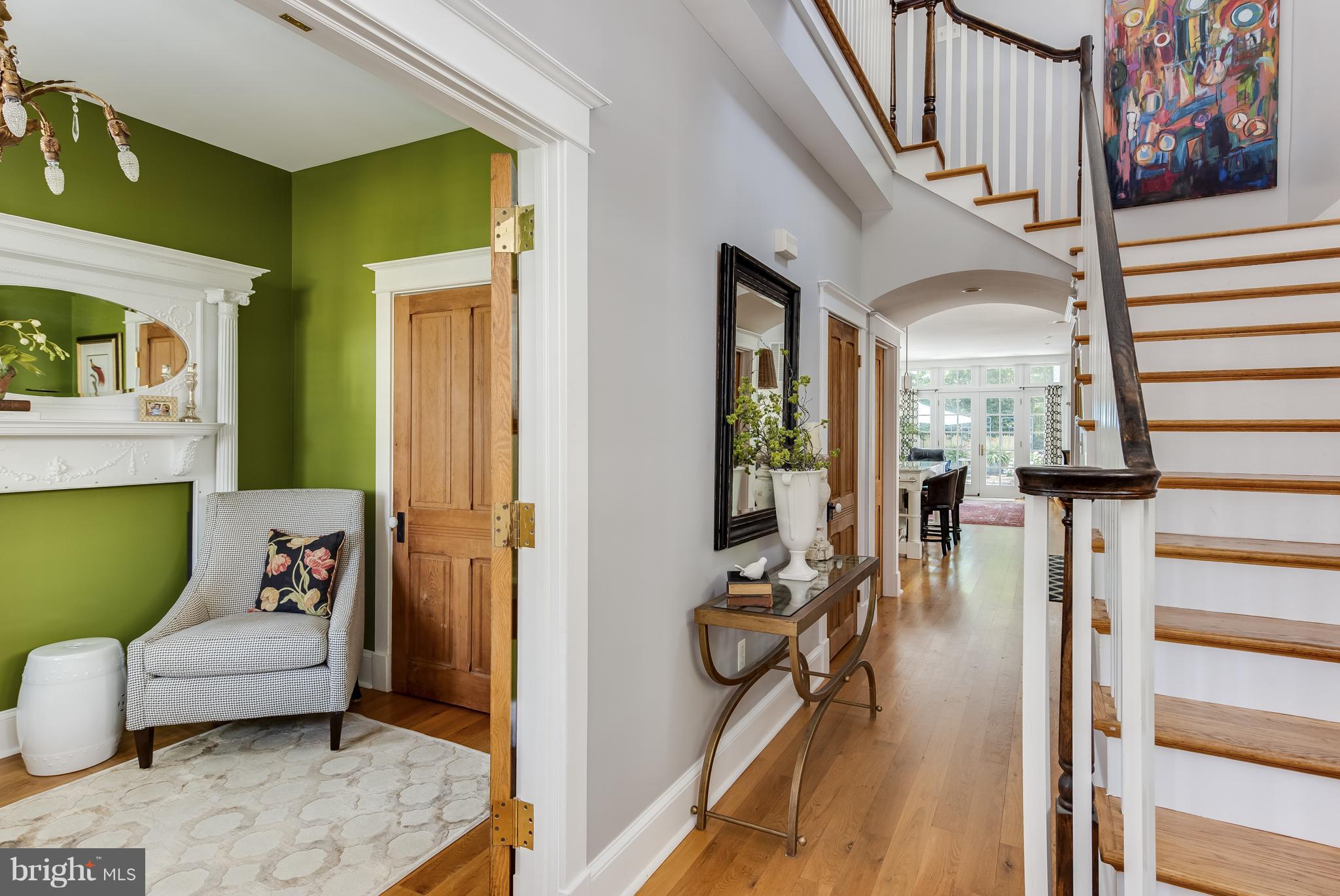 MURRAY HILL - Residential