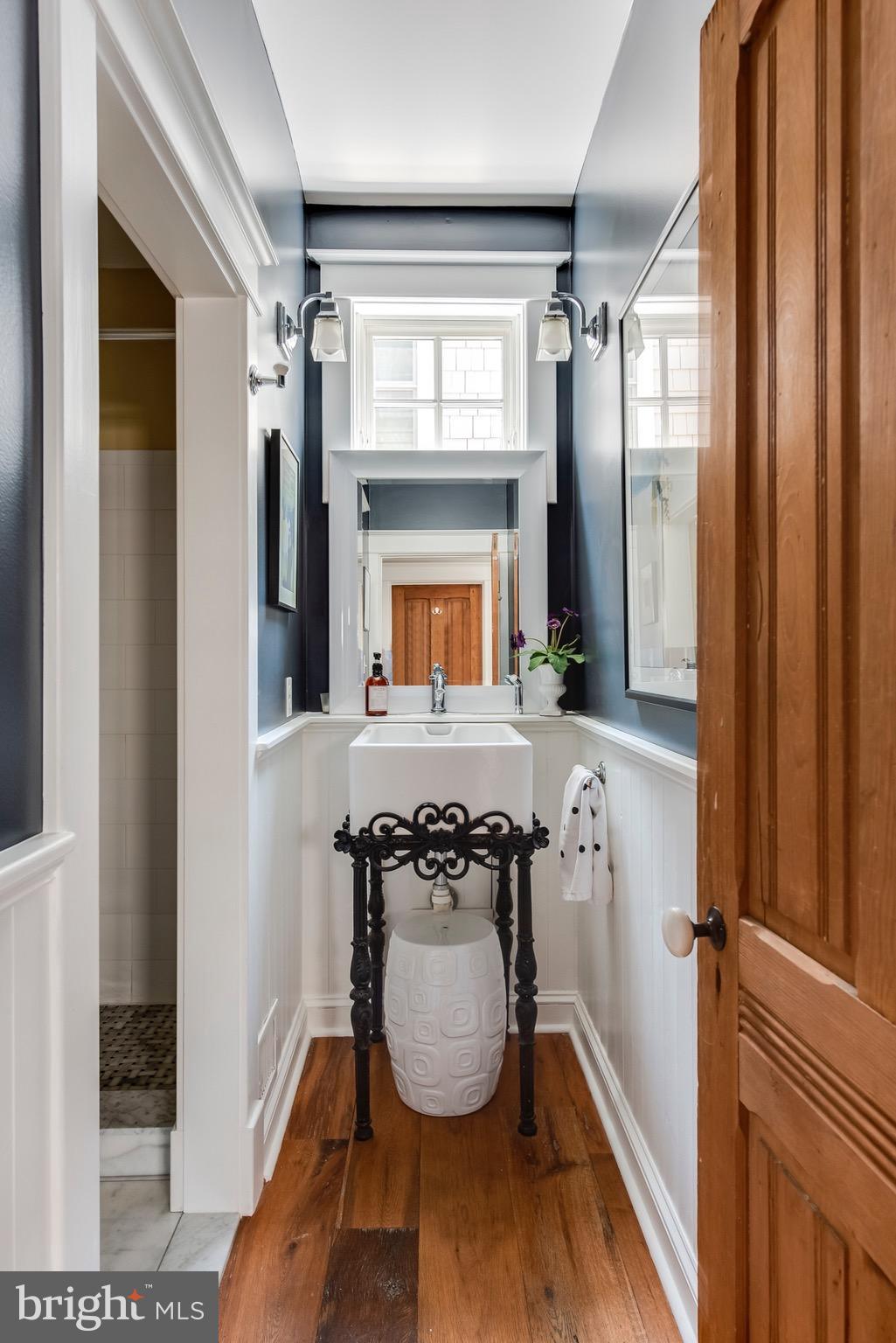 MURRAY HILL - Residential