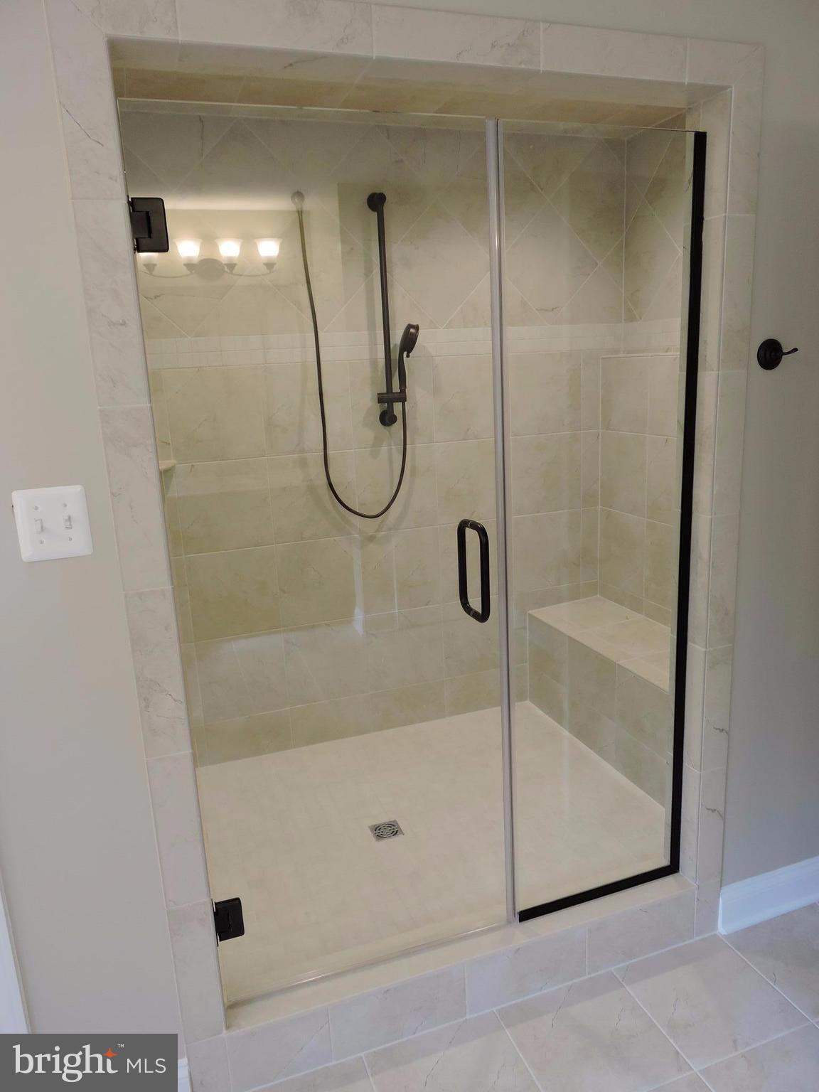 AUTUMN WOODS - Residential