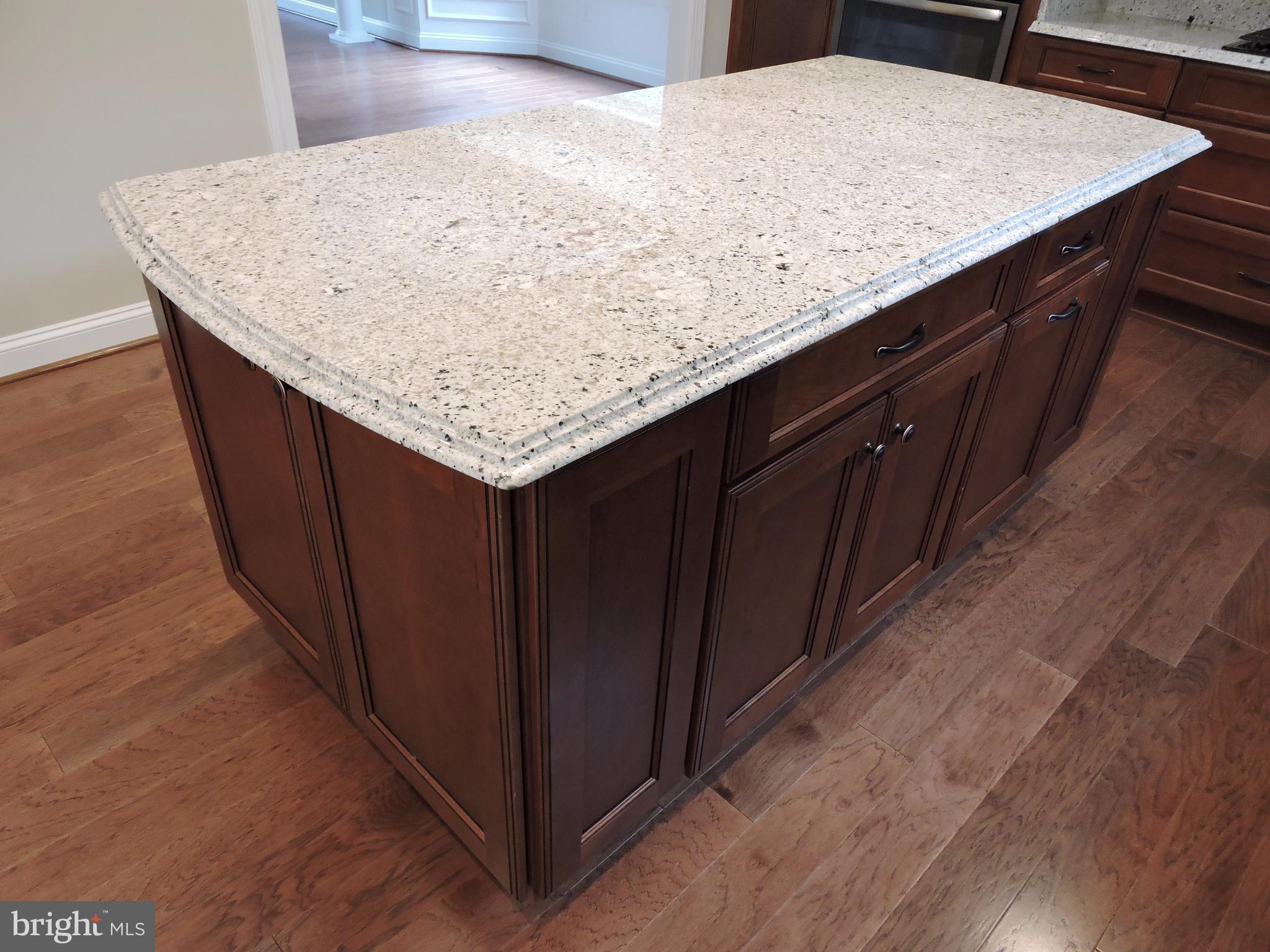 AUTUMN WOODS - Residential