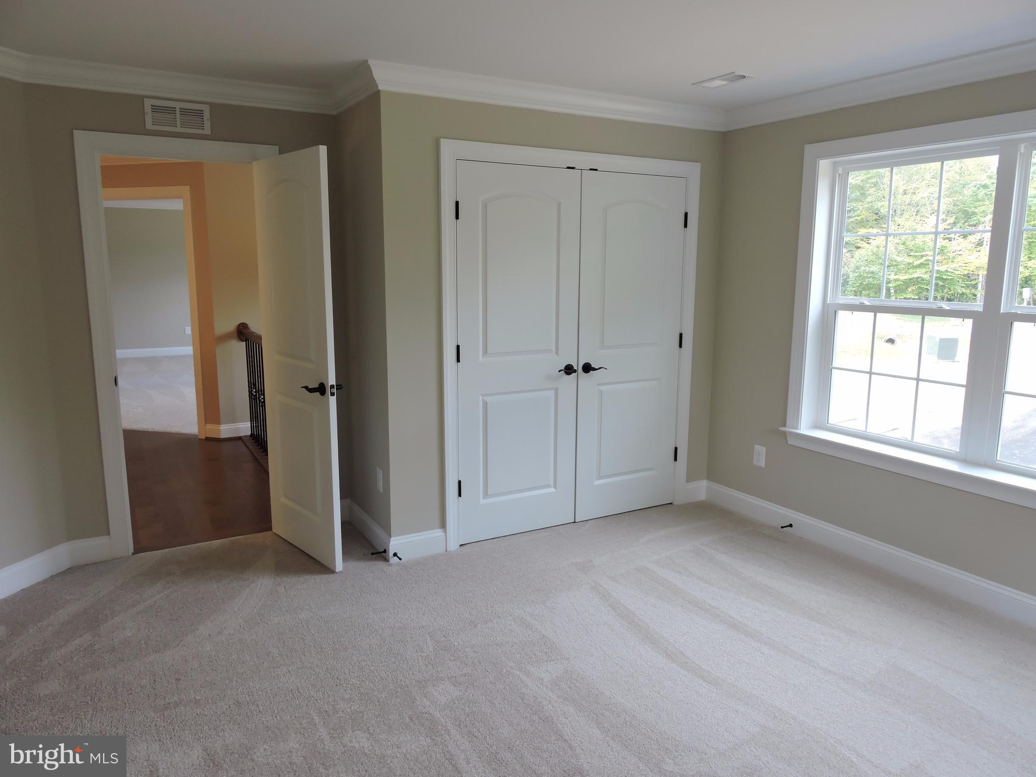 AUTUMN WOODS - Residential