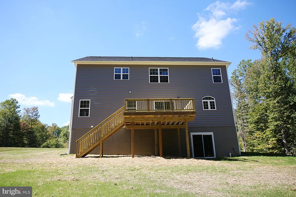 AUTUMN WOODS - Residential