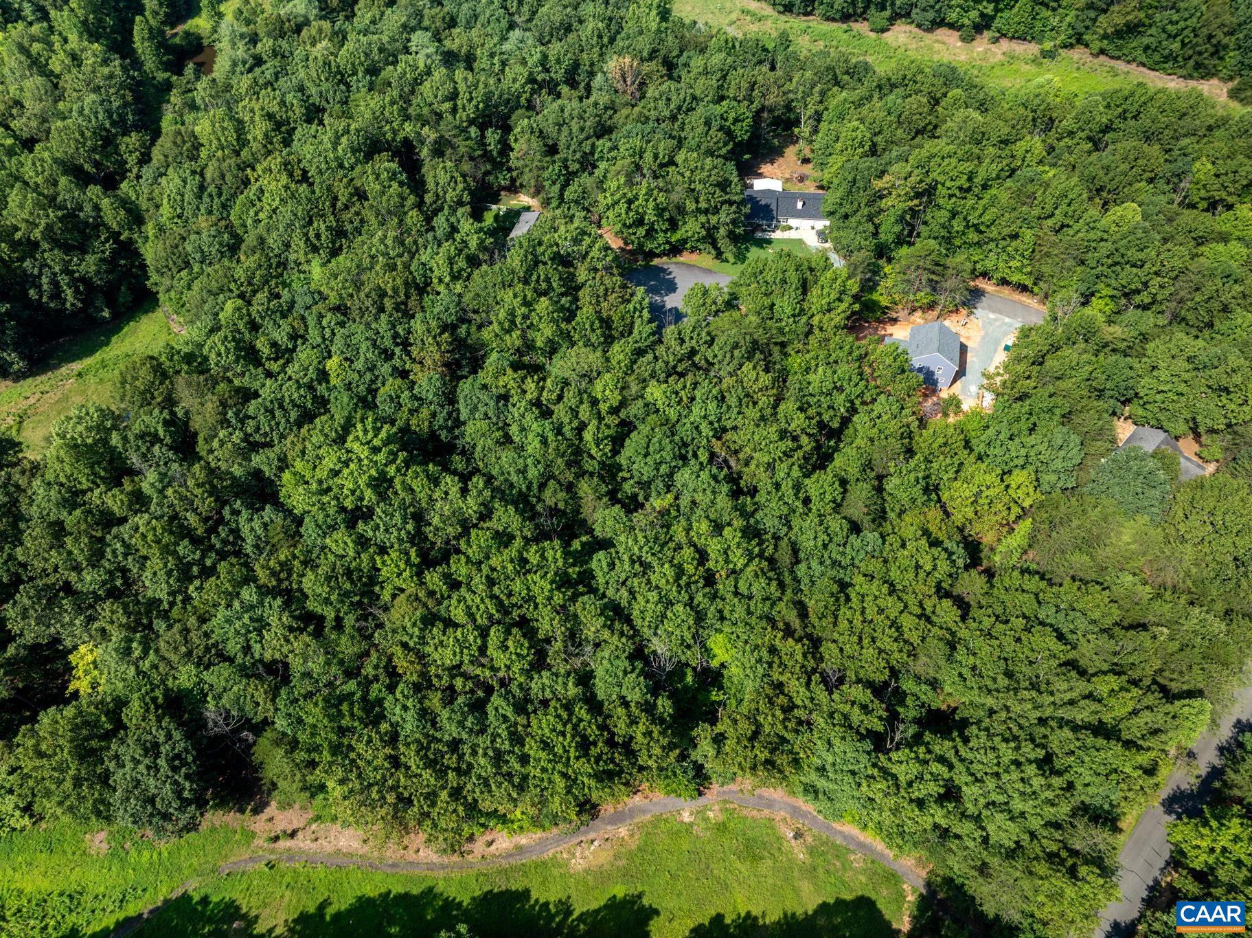 SHENANDOAH CROSSING - Land