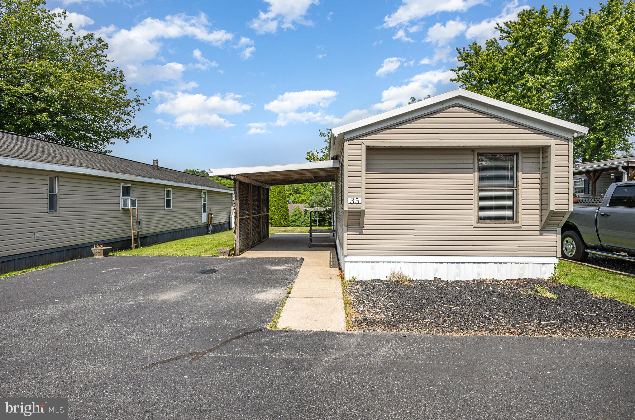 35 REO DRIVE