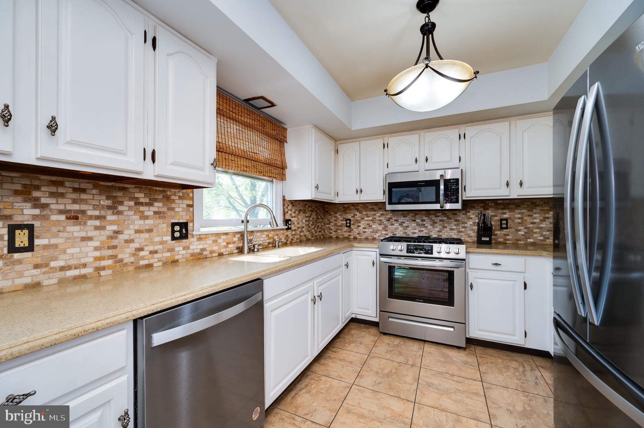 SADDLEBROOK - Residential