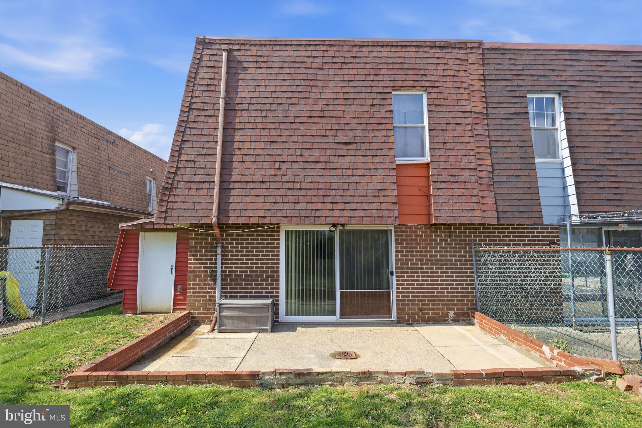 BUSTLETON - Residential