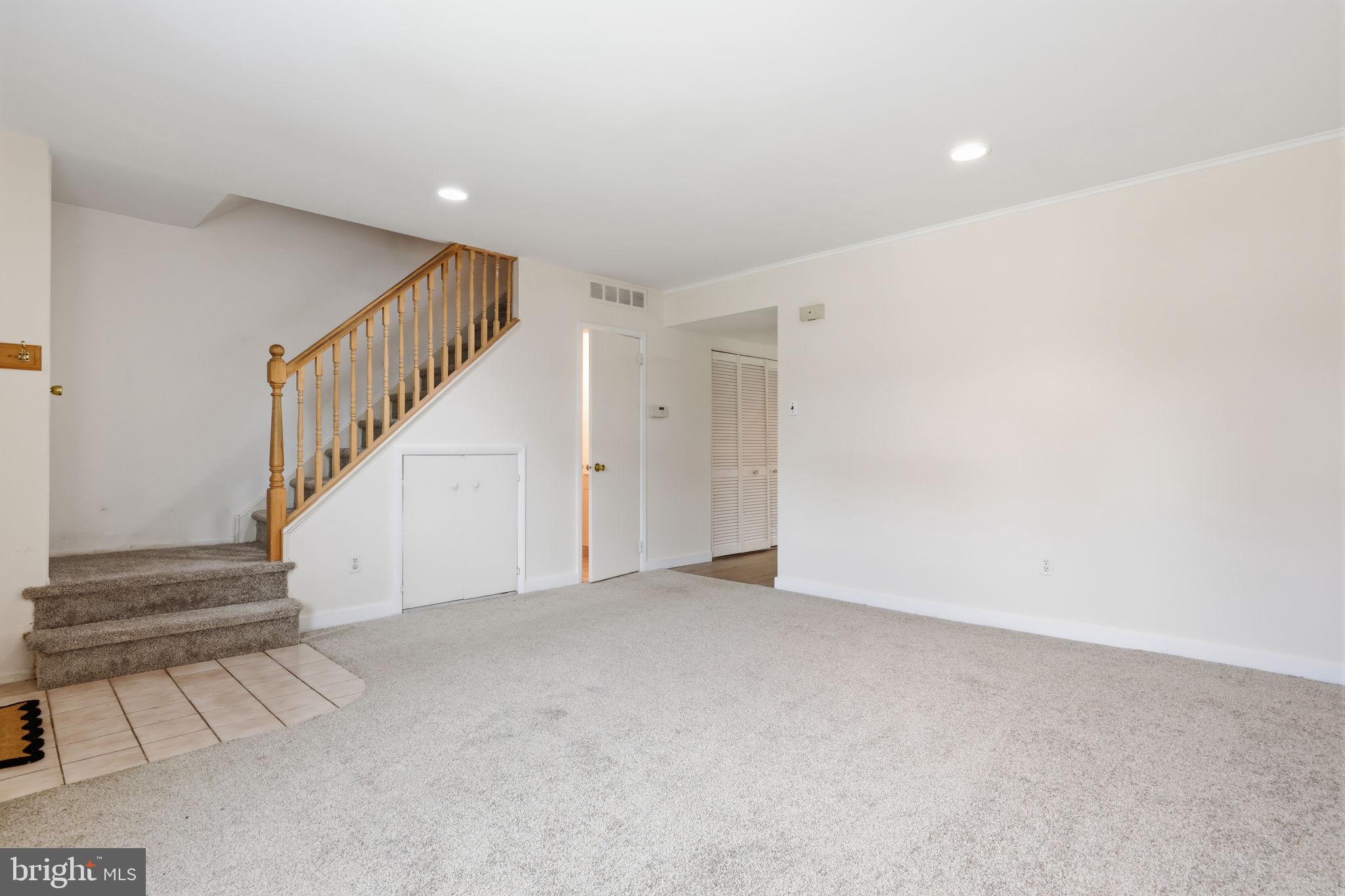 BUSTLETON - Residential