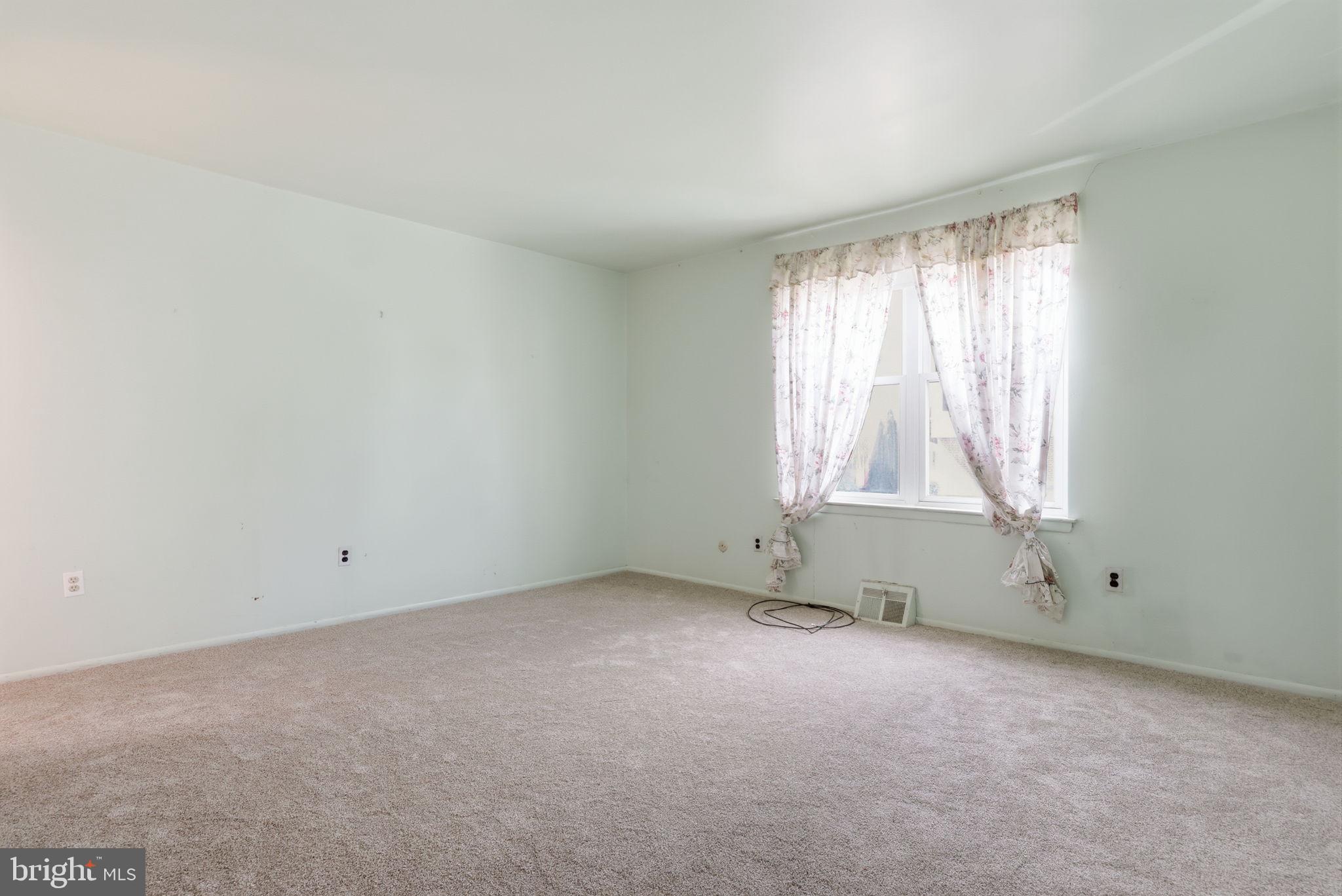 BUSTLETON - Residential