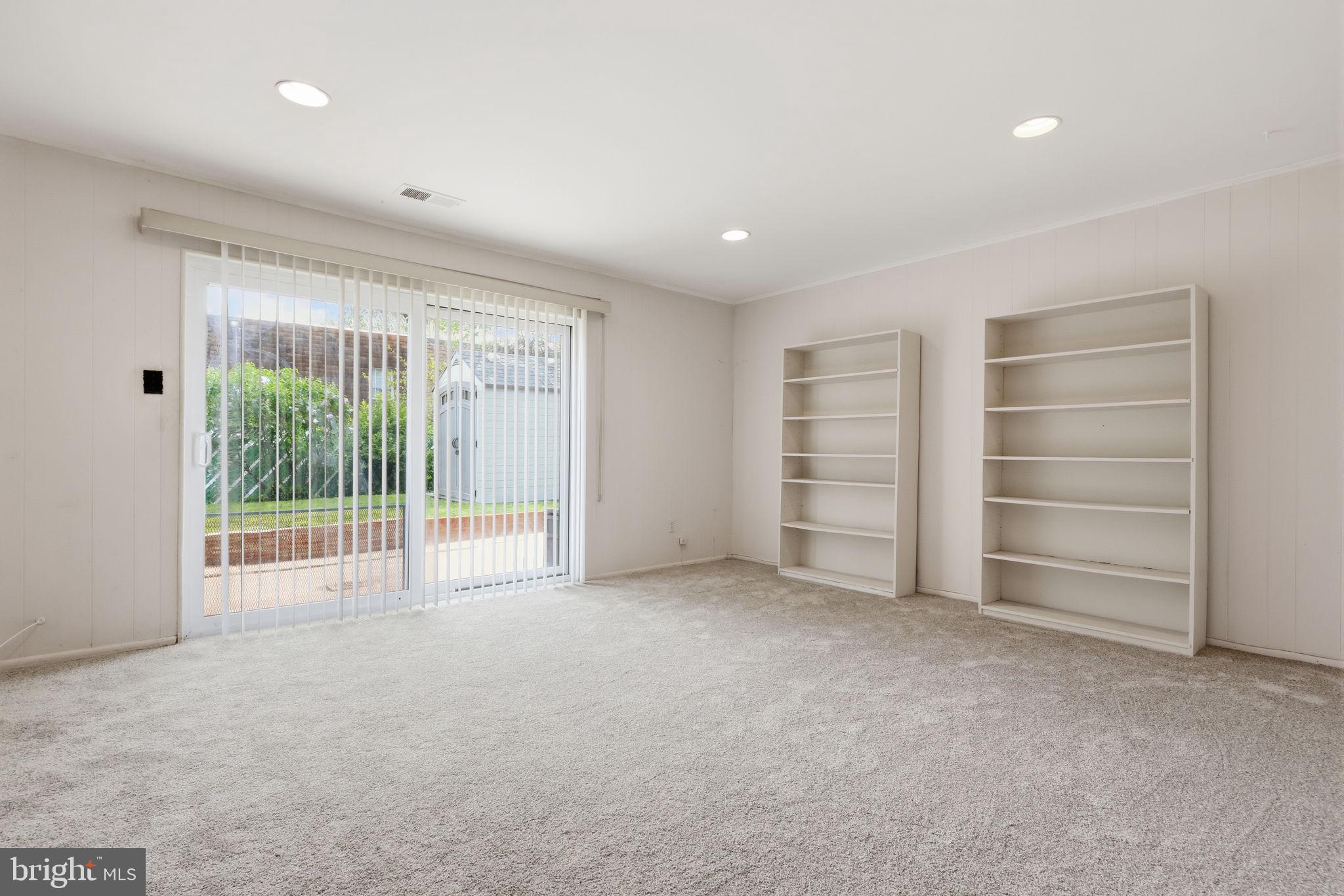 BUSTLETON - Residential