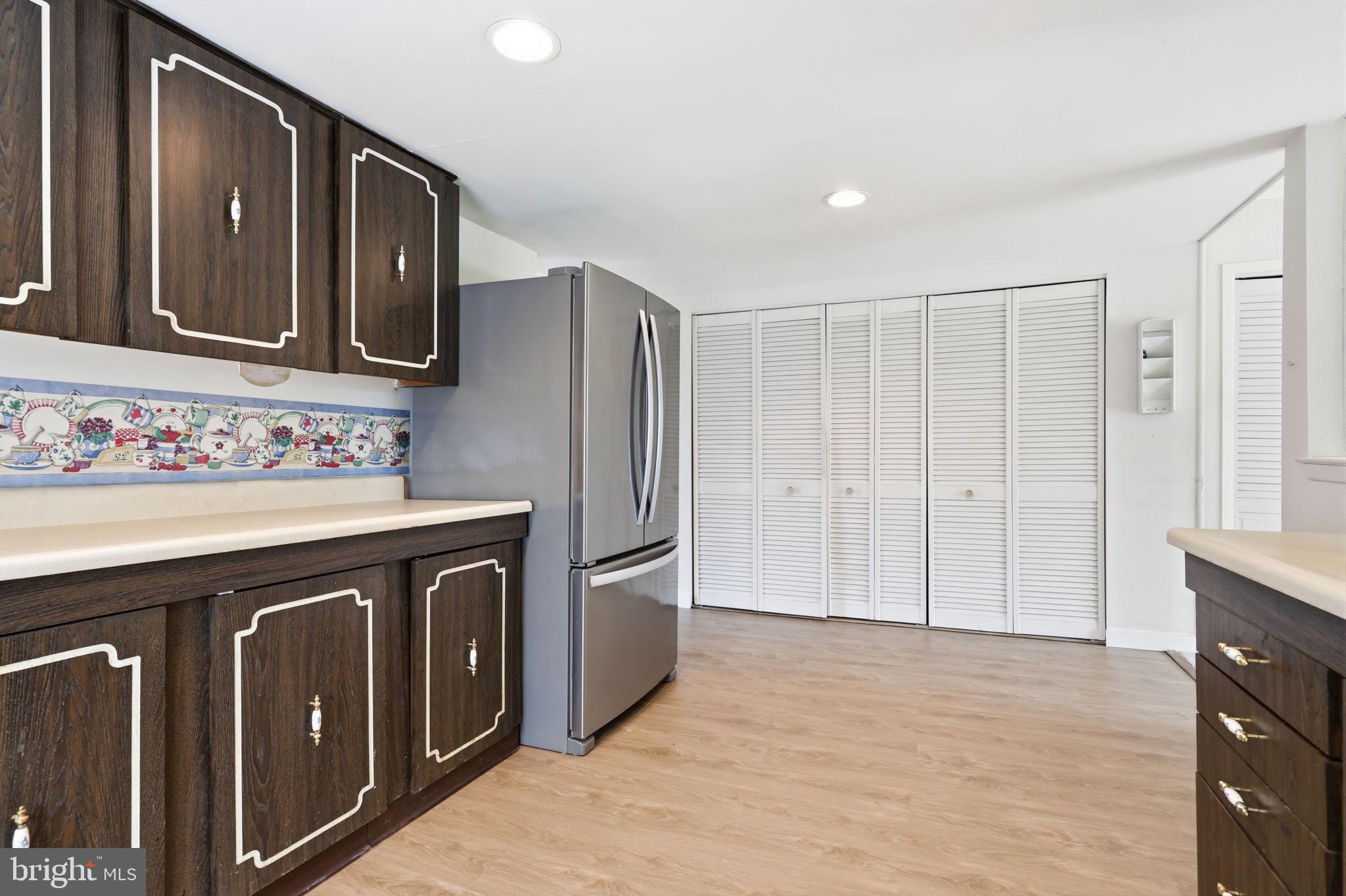 BUSTLETON - Residential